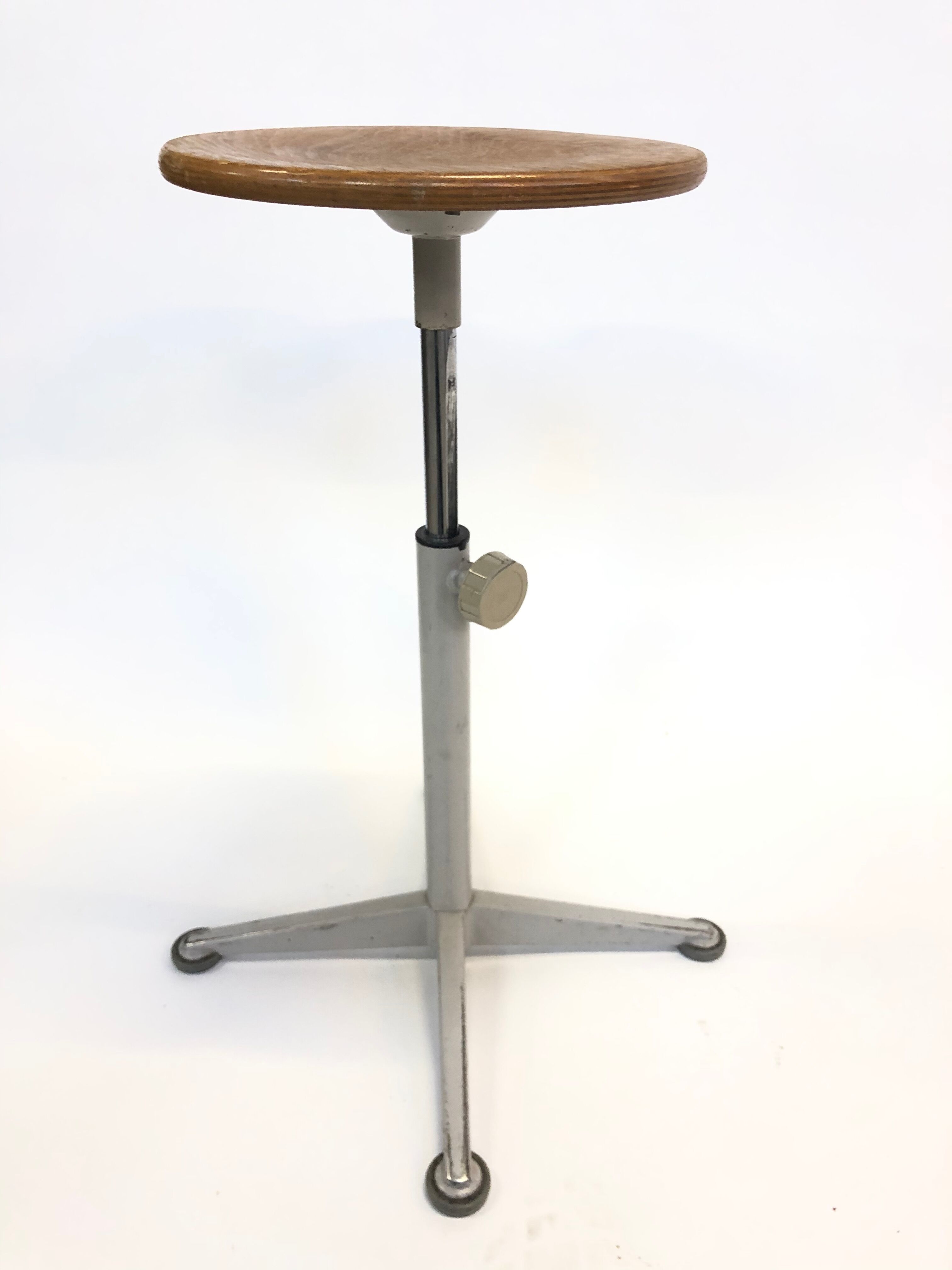 Vintage stool work tabouret by Friso Kramer Ahrend de Cirkel