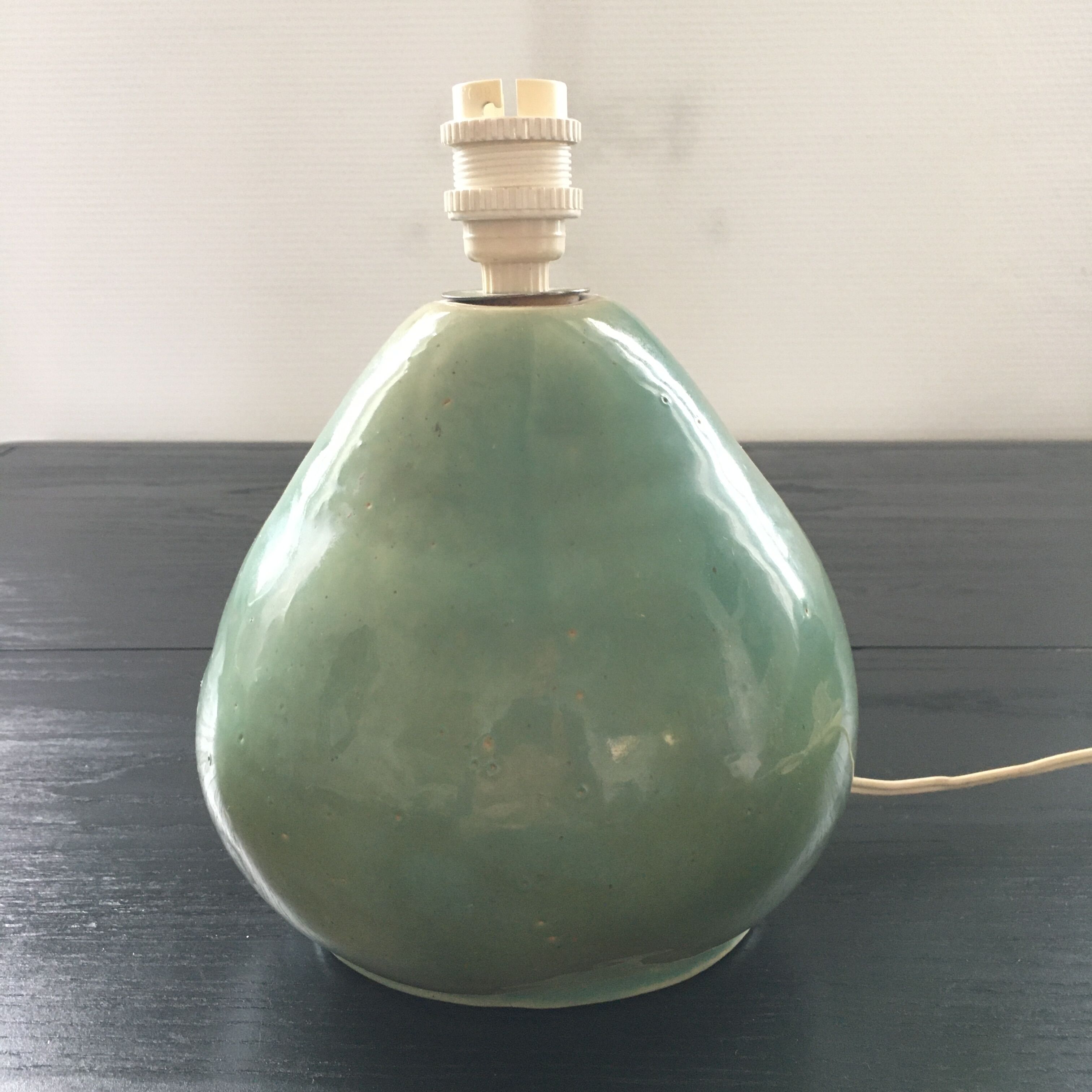Ceramic lamp foot