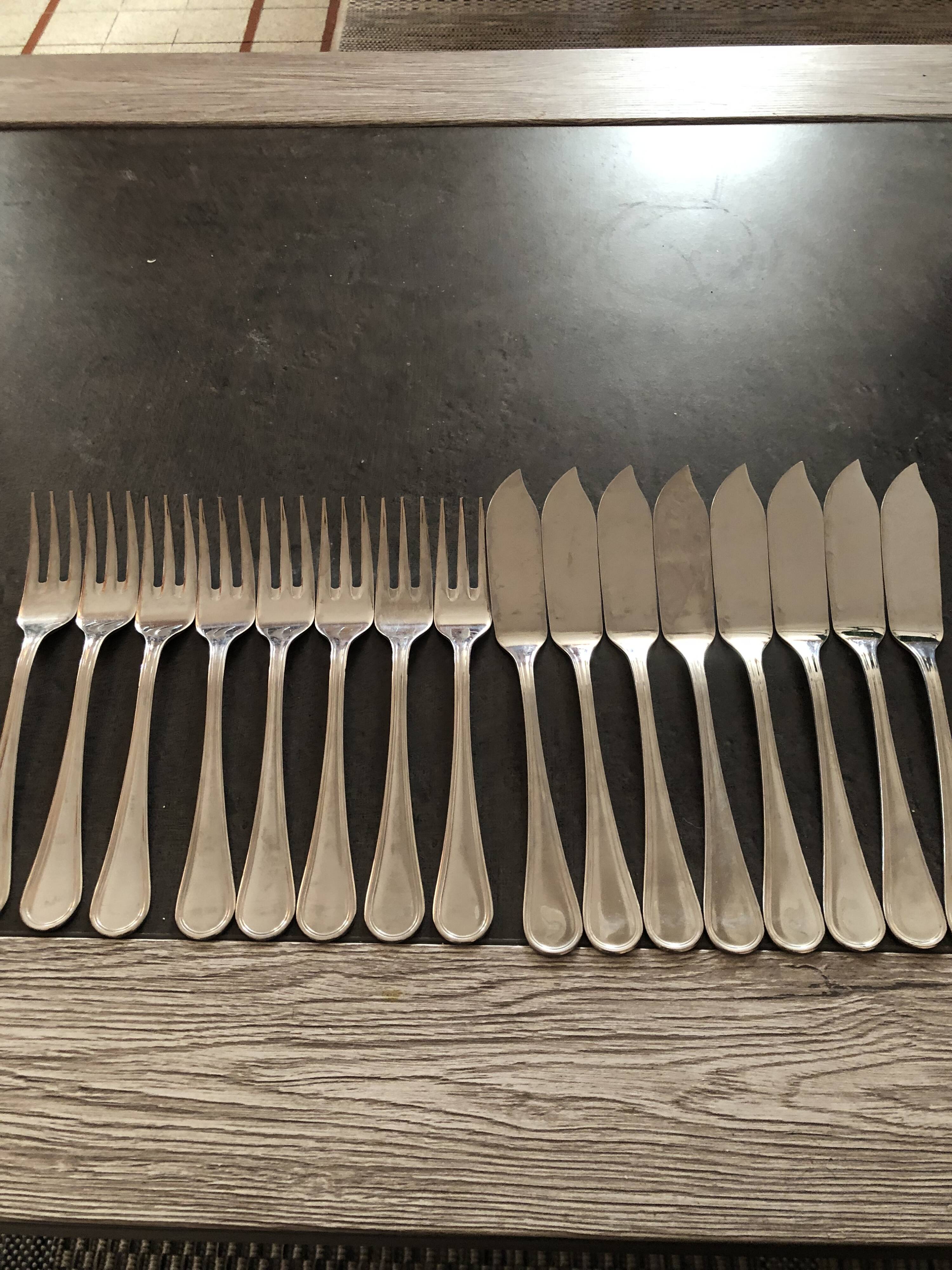 Guy Degrenne fish cutlery set of 8