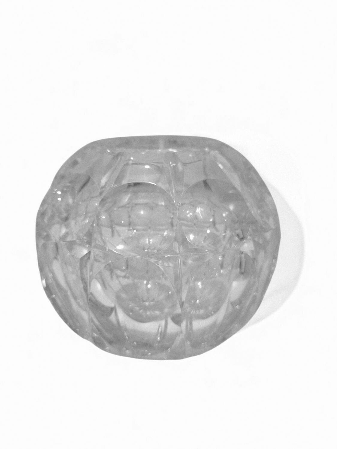 Cut crystal round vase