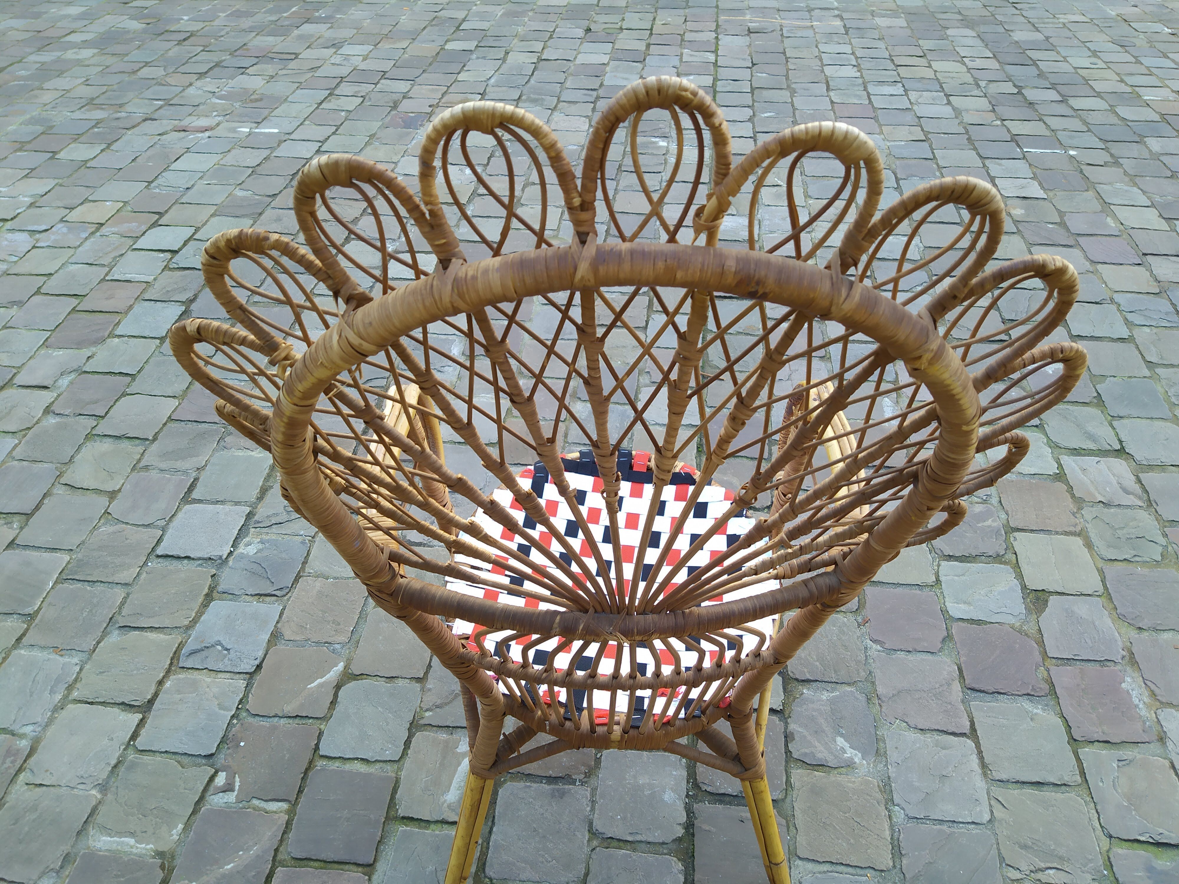 Emmanuelle Chair