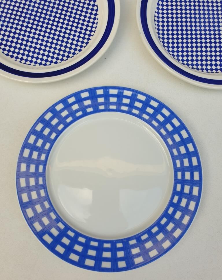 Set 3 variegated dessert plates Guy Degrenne and Gien cobalt blue