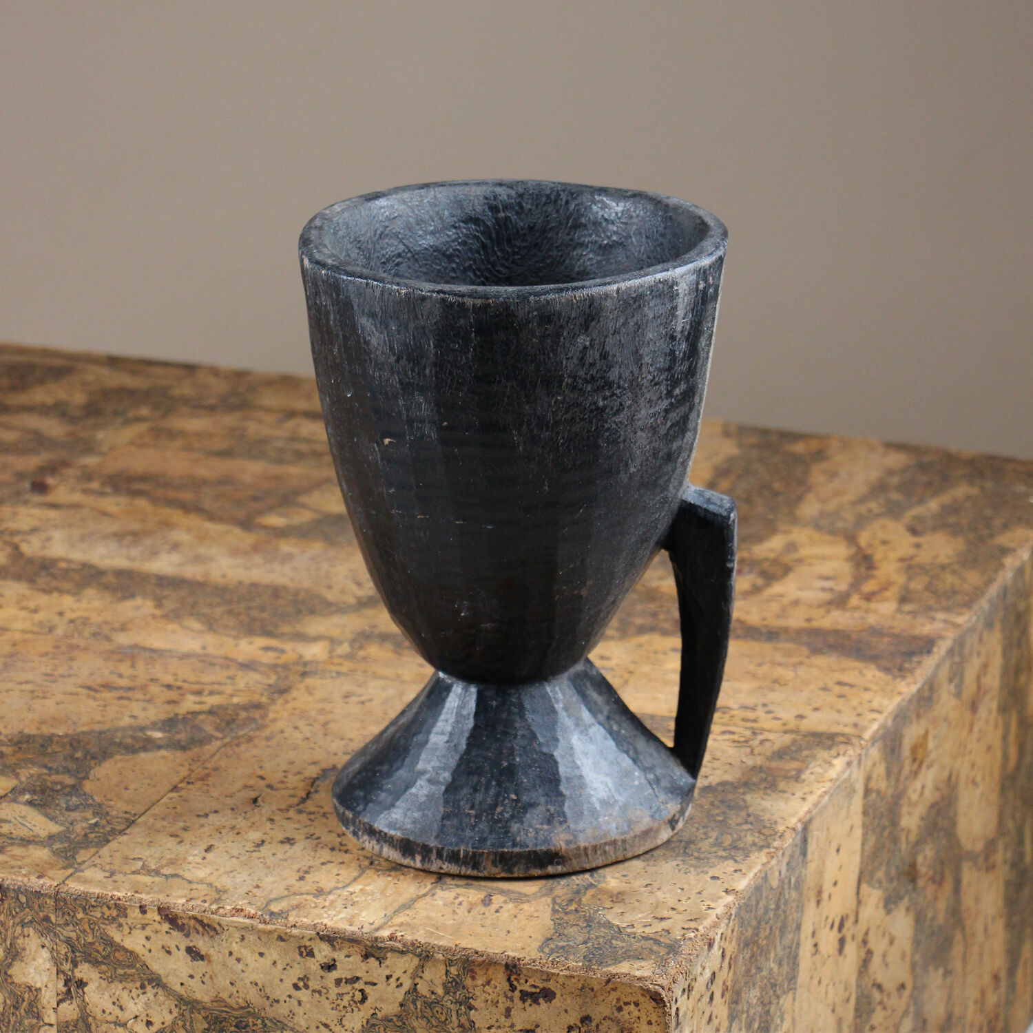 Large monoxyle "pot"