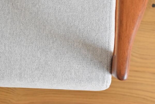 Canapé scandinave deux places, gris clair