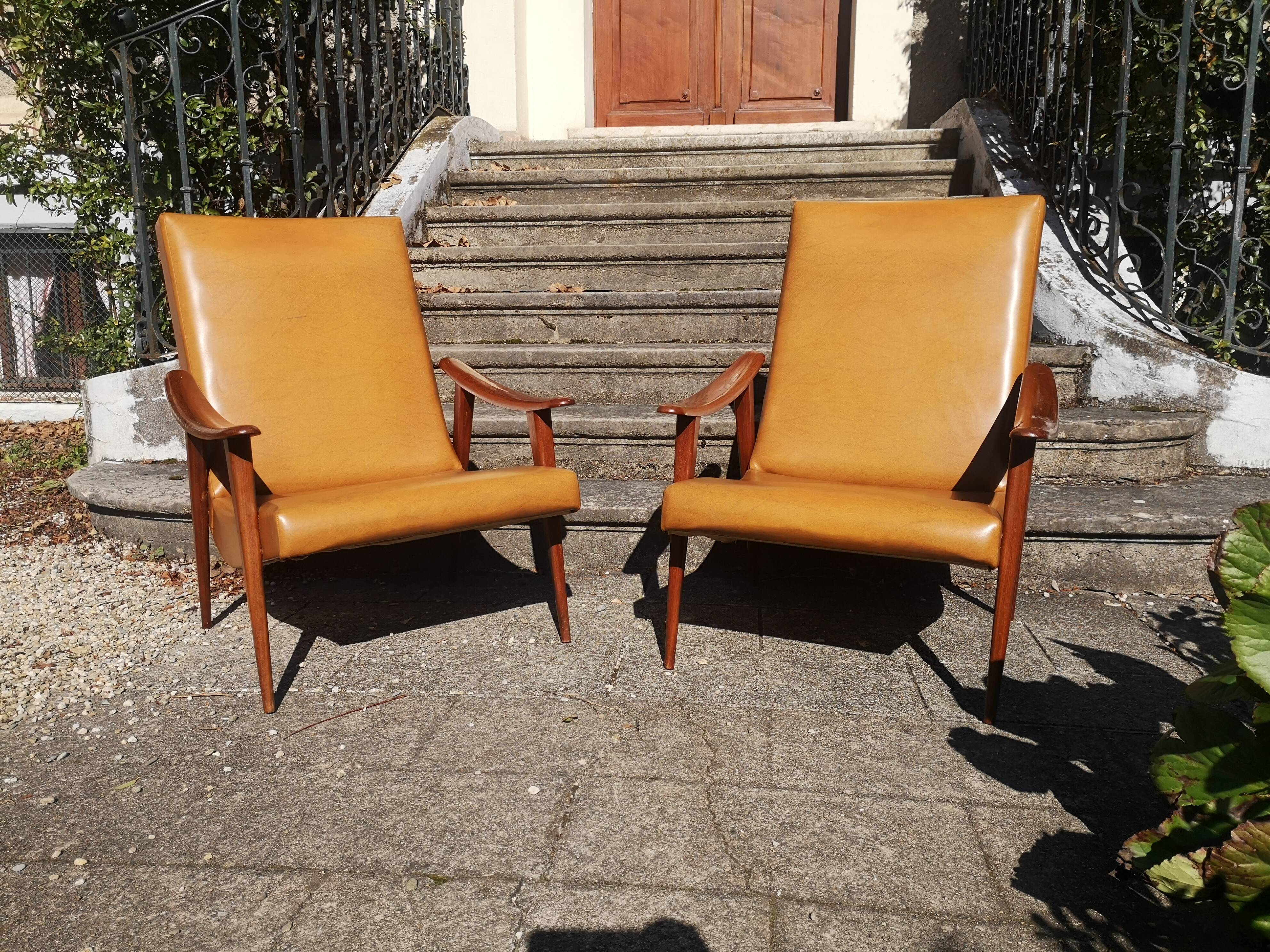Pair of scandinavian armchairs