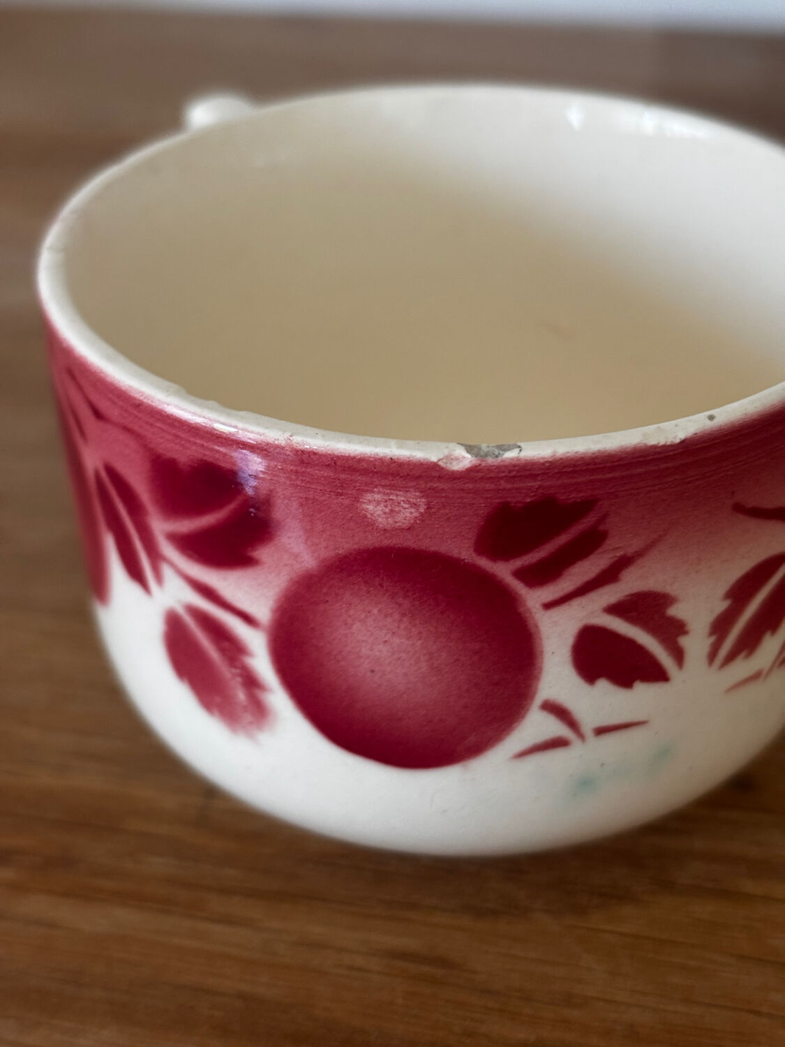 Set of 6 antique cups with fruits and birds from Badonviller.