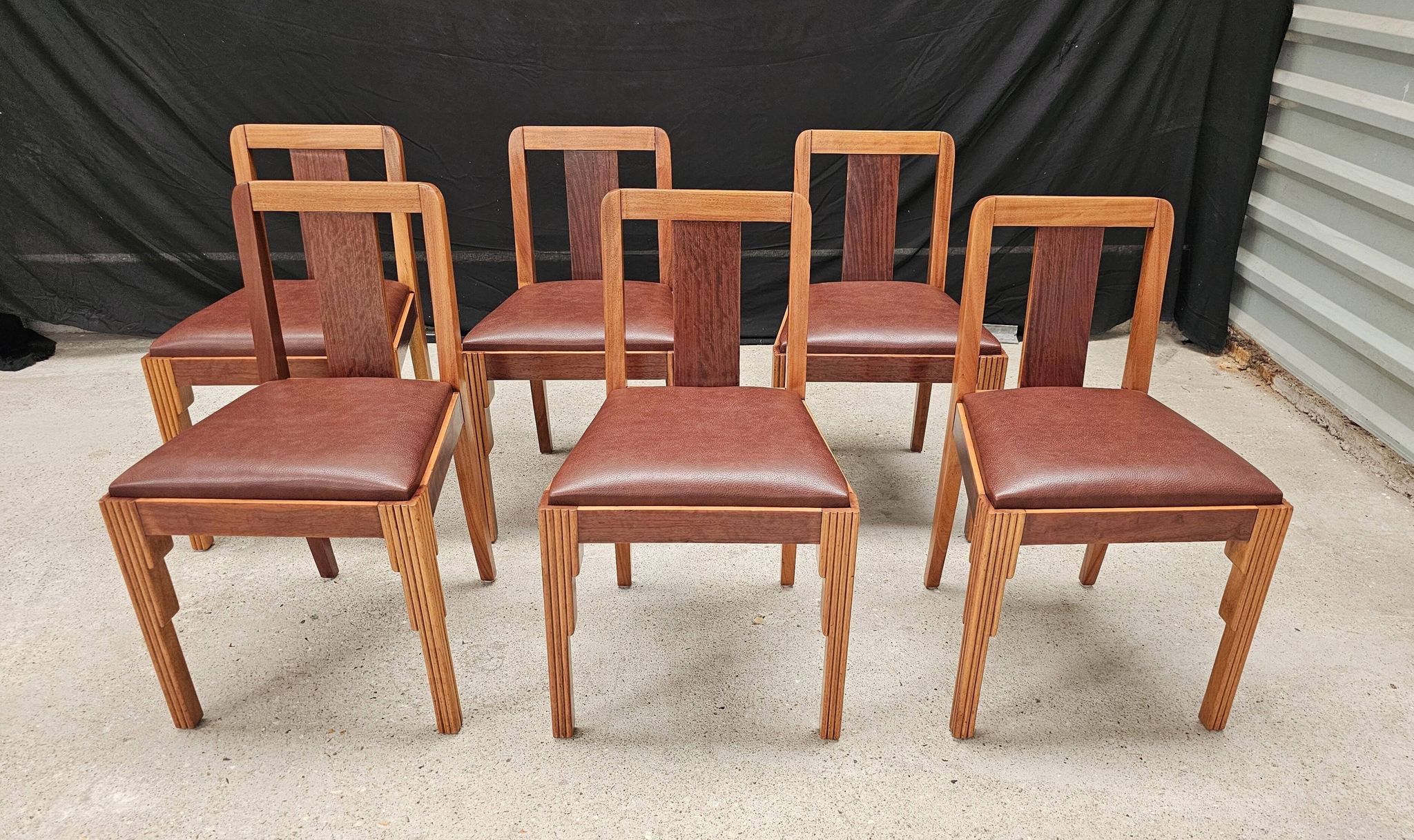 Lot table et ses 6 chaises Art déco de Saddier & fils