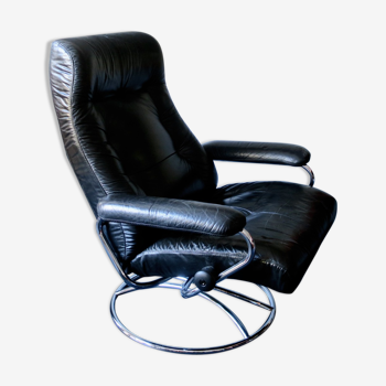 Fauteuil pivotant en cuir noir 1960