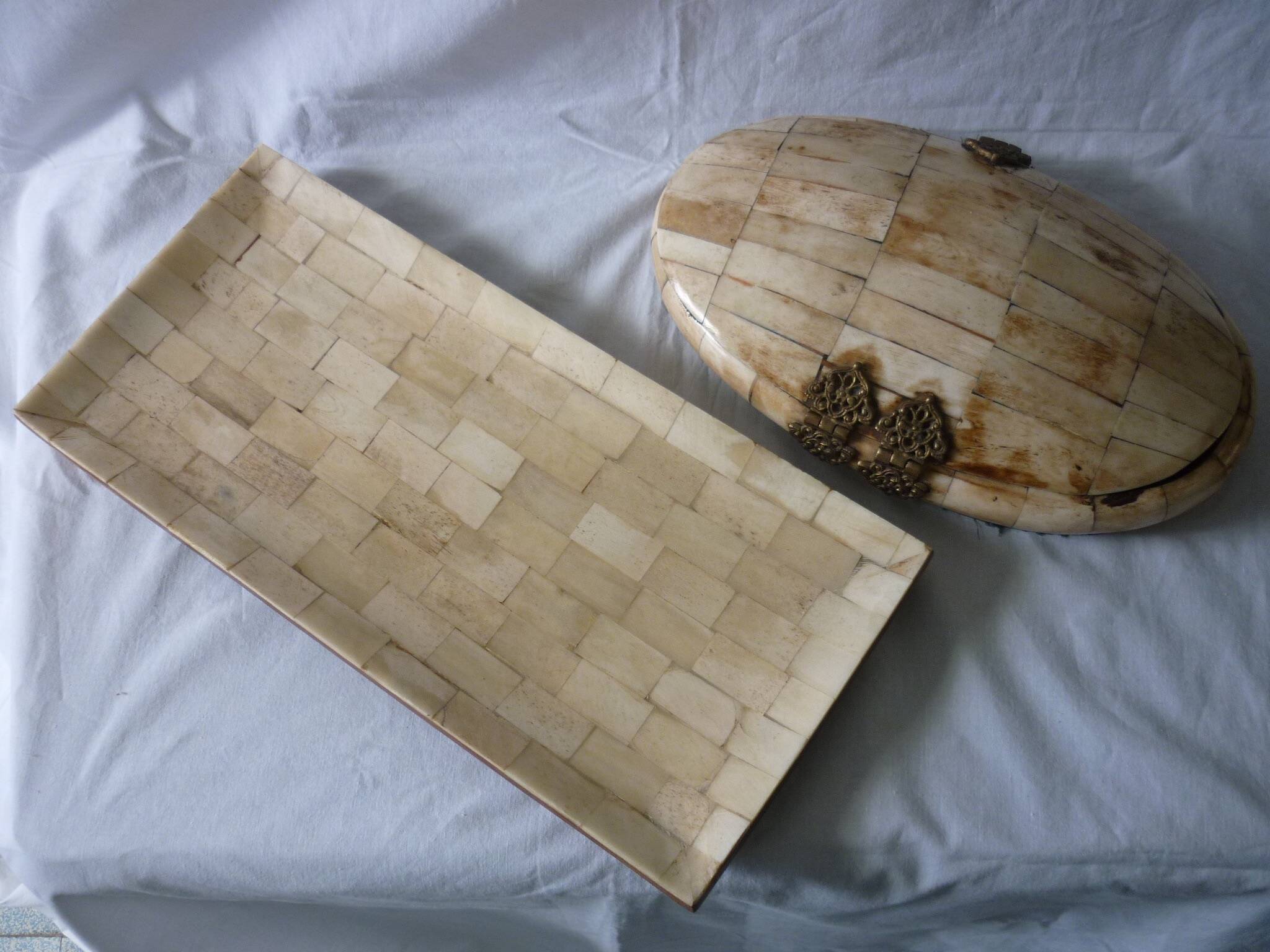 Rectangular bone tray, 34.5 cm