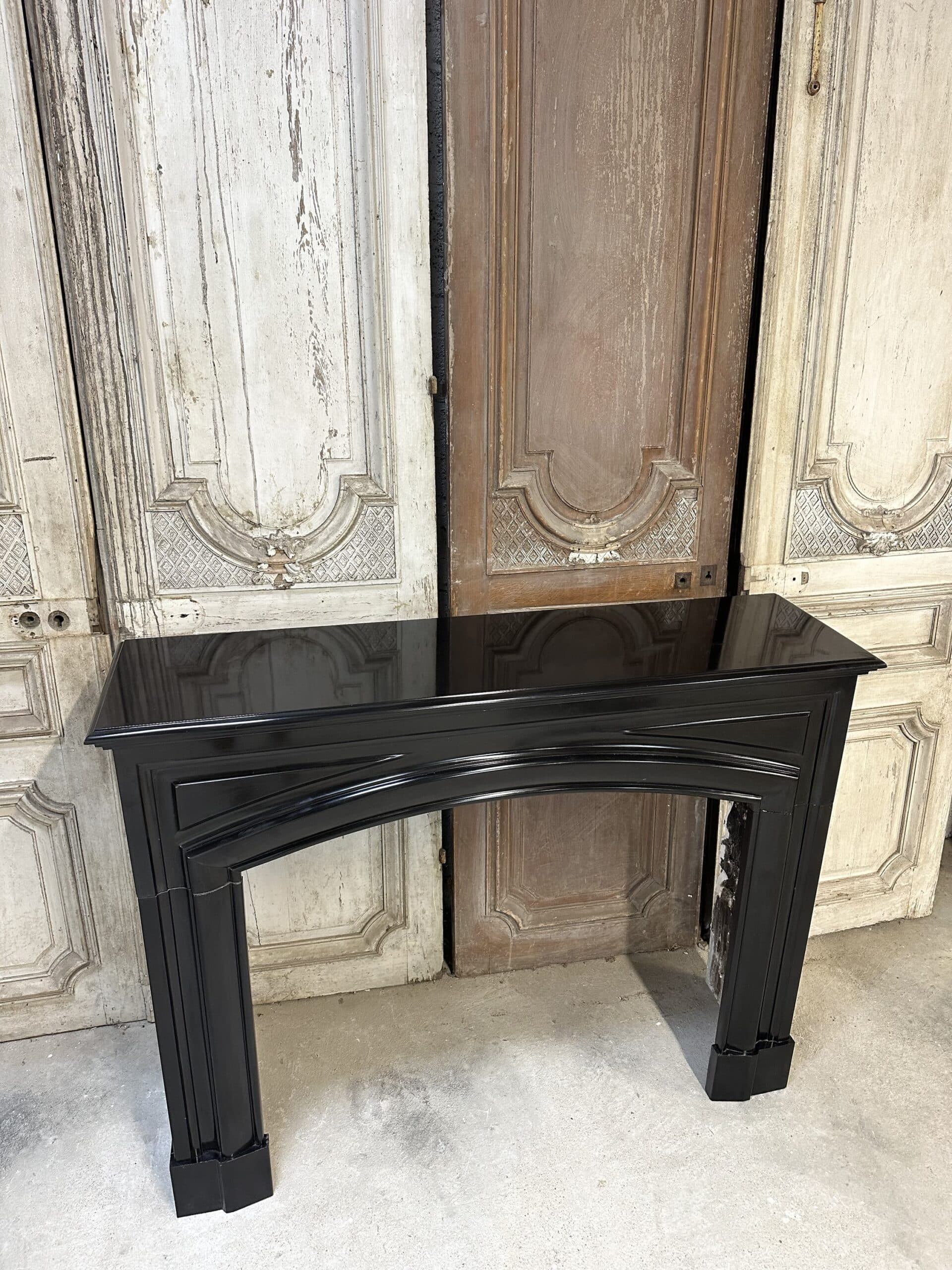 Black marble fireplace from around 1900