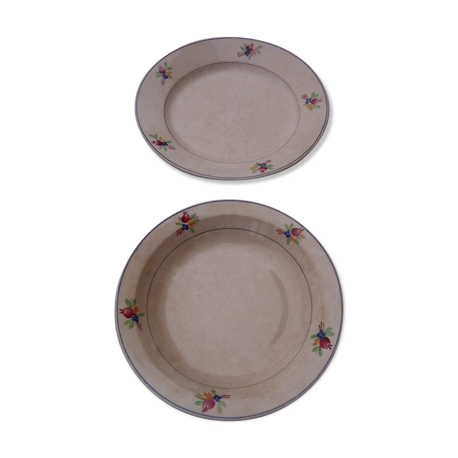 Hollow round dish and round dish in Gien earthenware nice model
