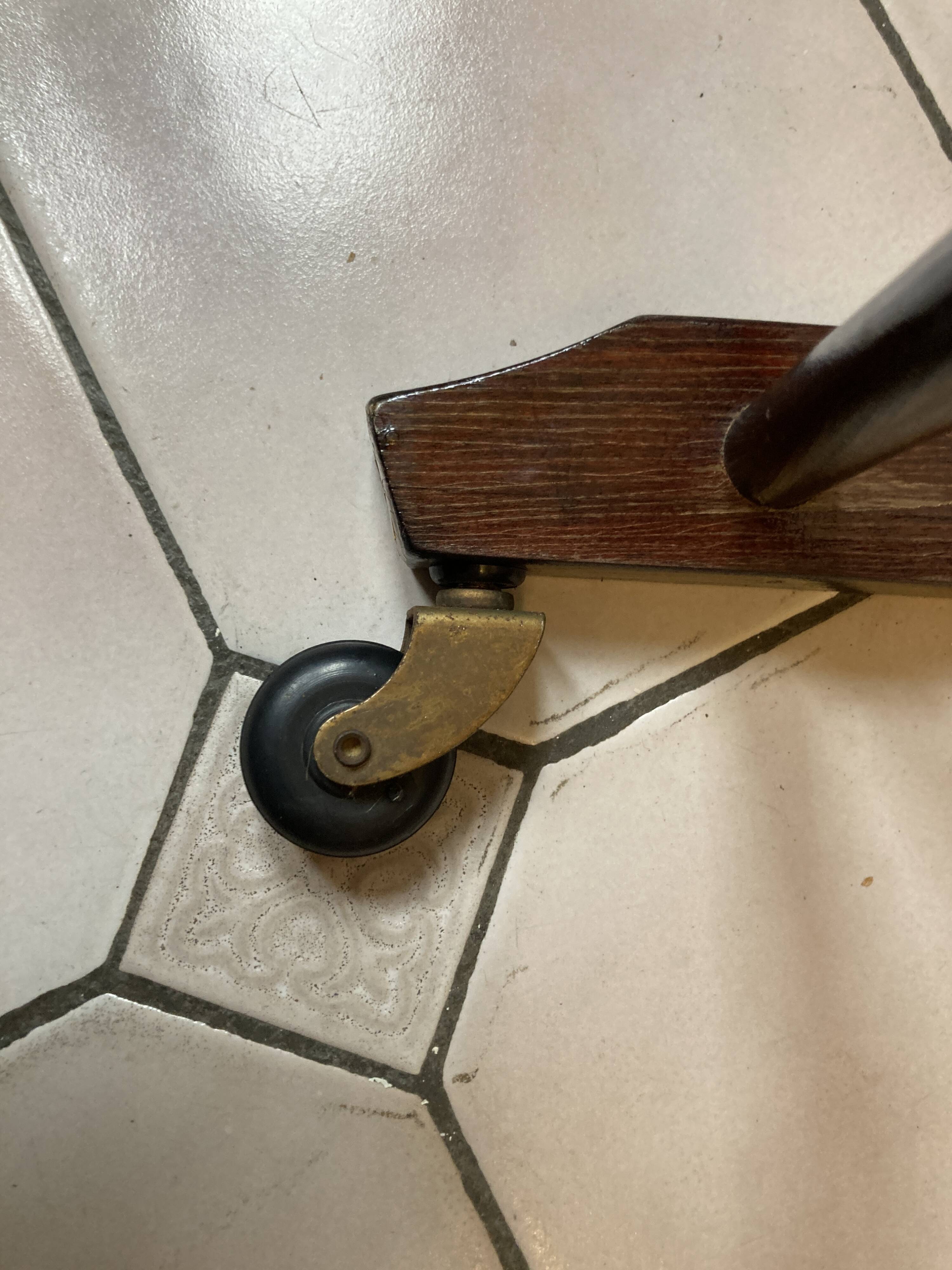 Fratelli Reguitti valet