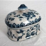 Old porcelain candy box with cracked effect