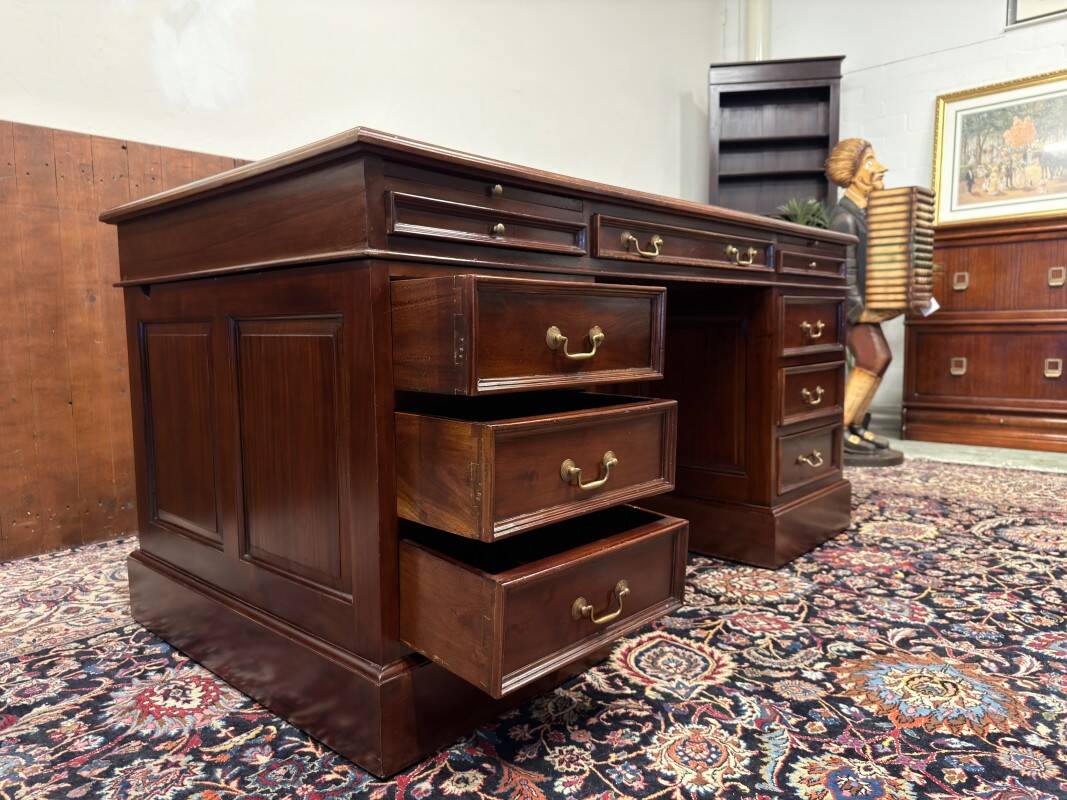 Classic English Desk with Green Leather