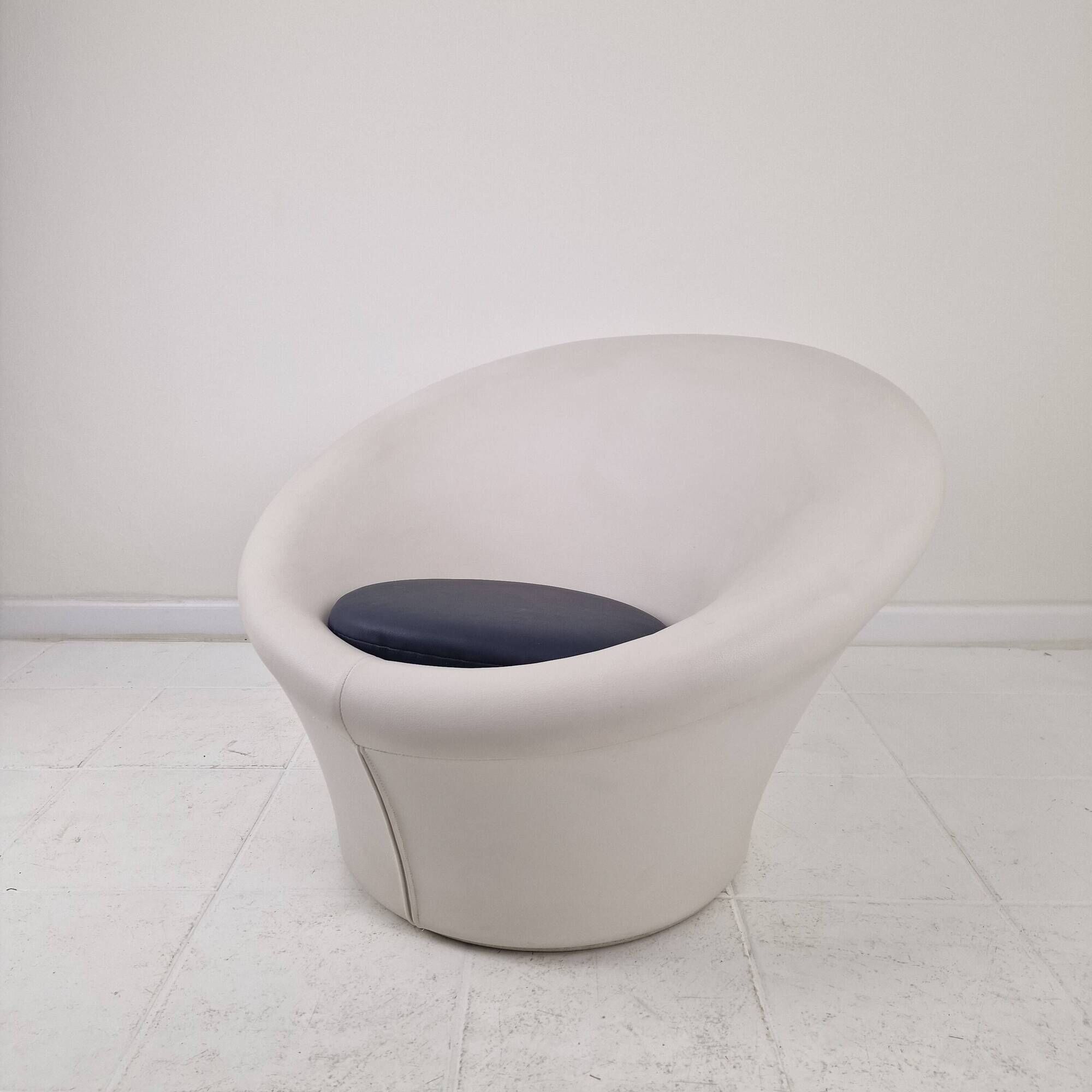 Iconic Pierre Paulin 'Mushroom' Chair (Model F560) for Artifort, 1960's