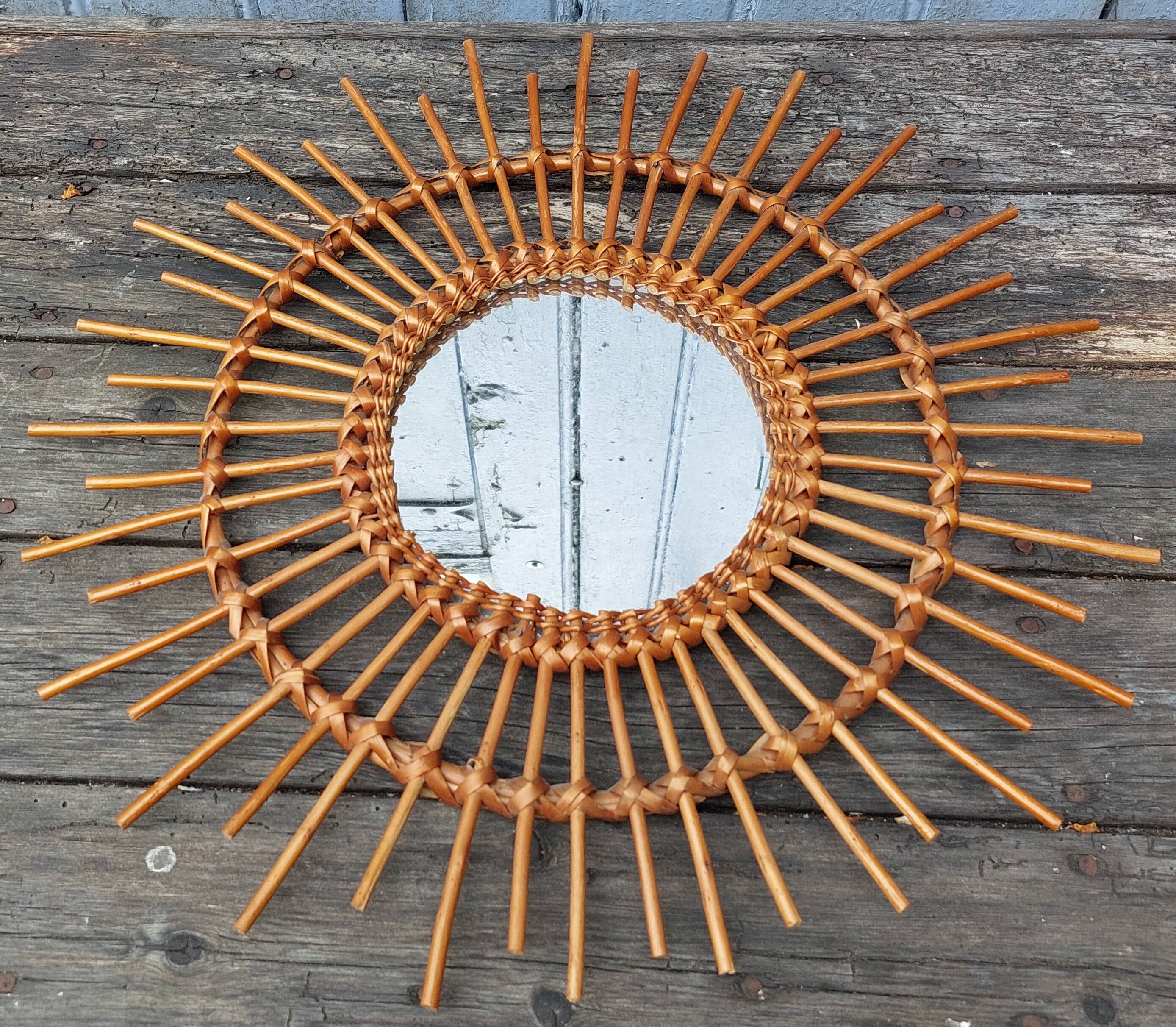 Rattan sun mirror 50 x 50 cm