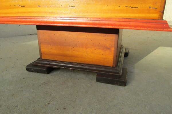 Pretty little bar table, sliding tray