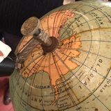 Globe-lander Girard and Barrère