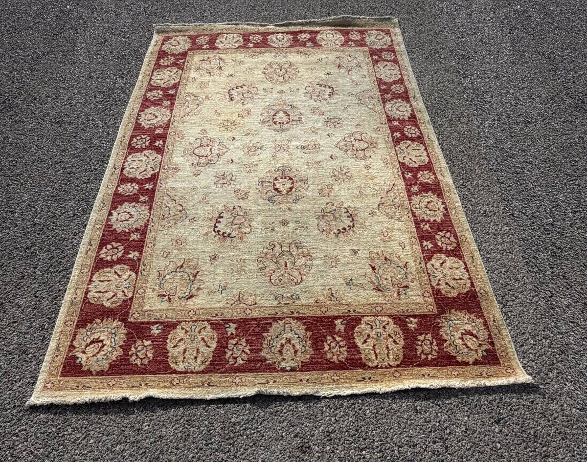 Ziegler Oriental Rug: 2.45 x 1.70 Metres - Handmade Wool