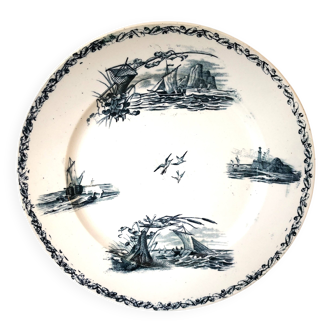 Round serving dish, ironstone, Creil and Monterau, white and navy blue
