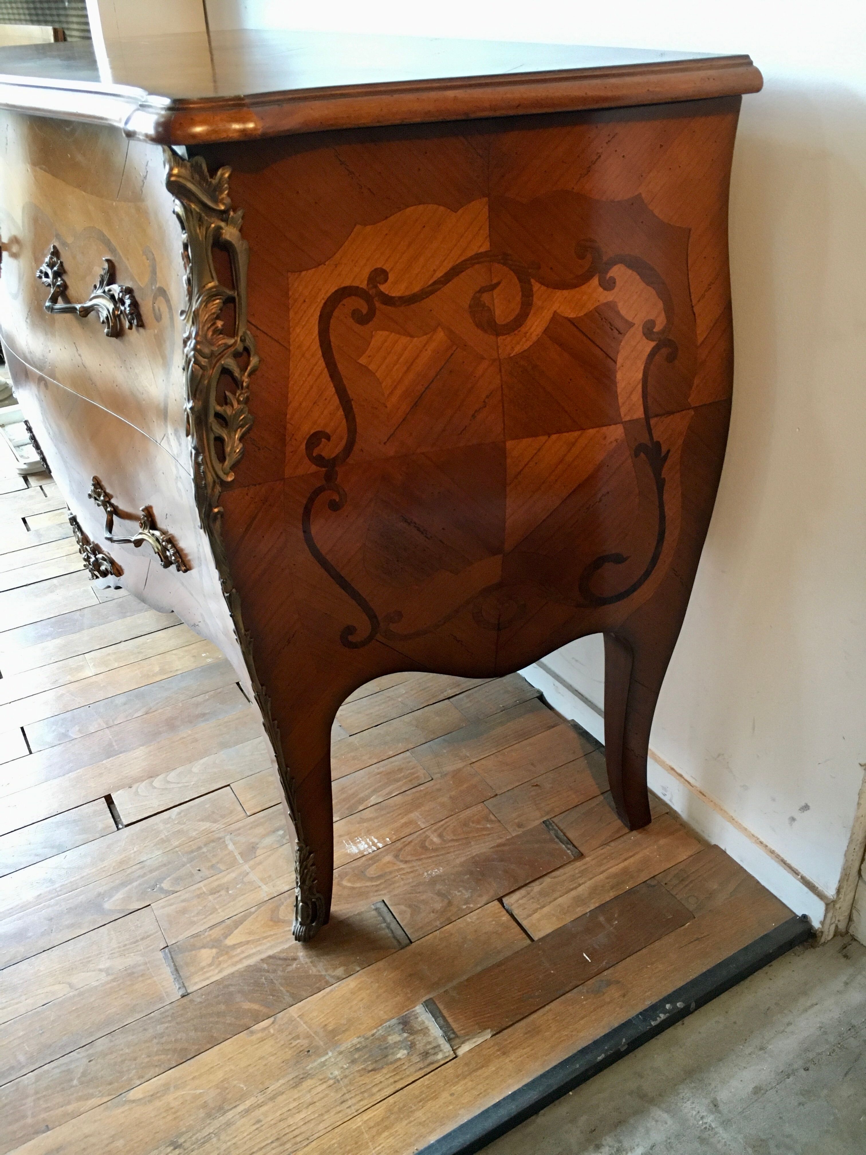 Louis XV style chest of drawers