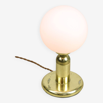 Lampe de table vintage en laiton et opaline, Italie 1970