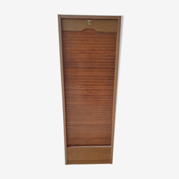 Curtain cabinet