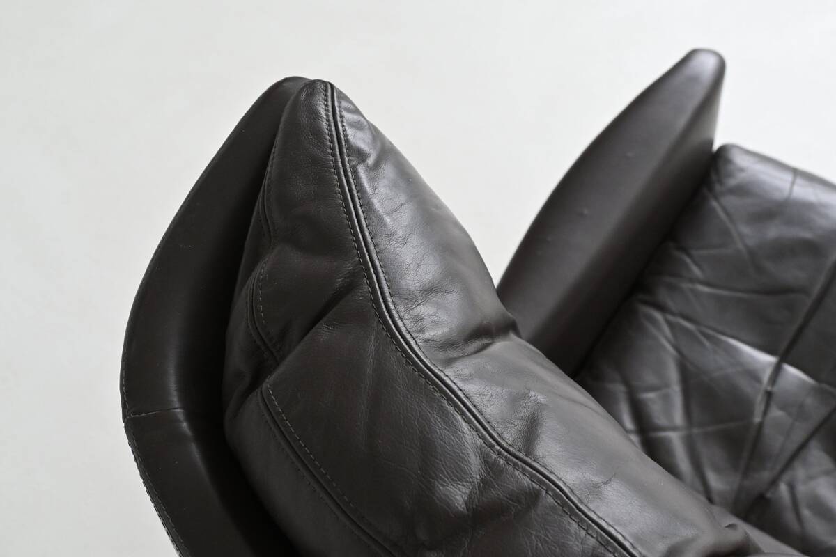 Pair of Durlet lounge chairs in brown leather Belgium 1960