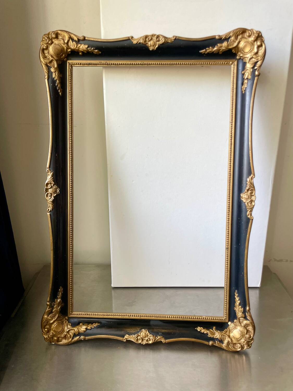 Antique frame Black & gilded borders on wood 51 x 35.5 cm