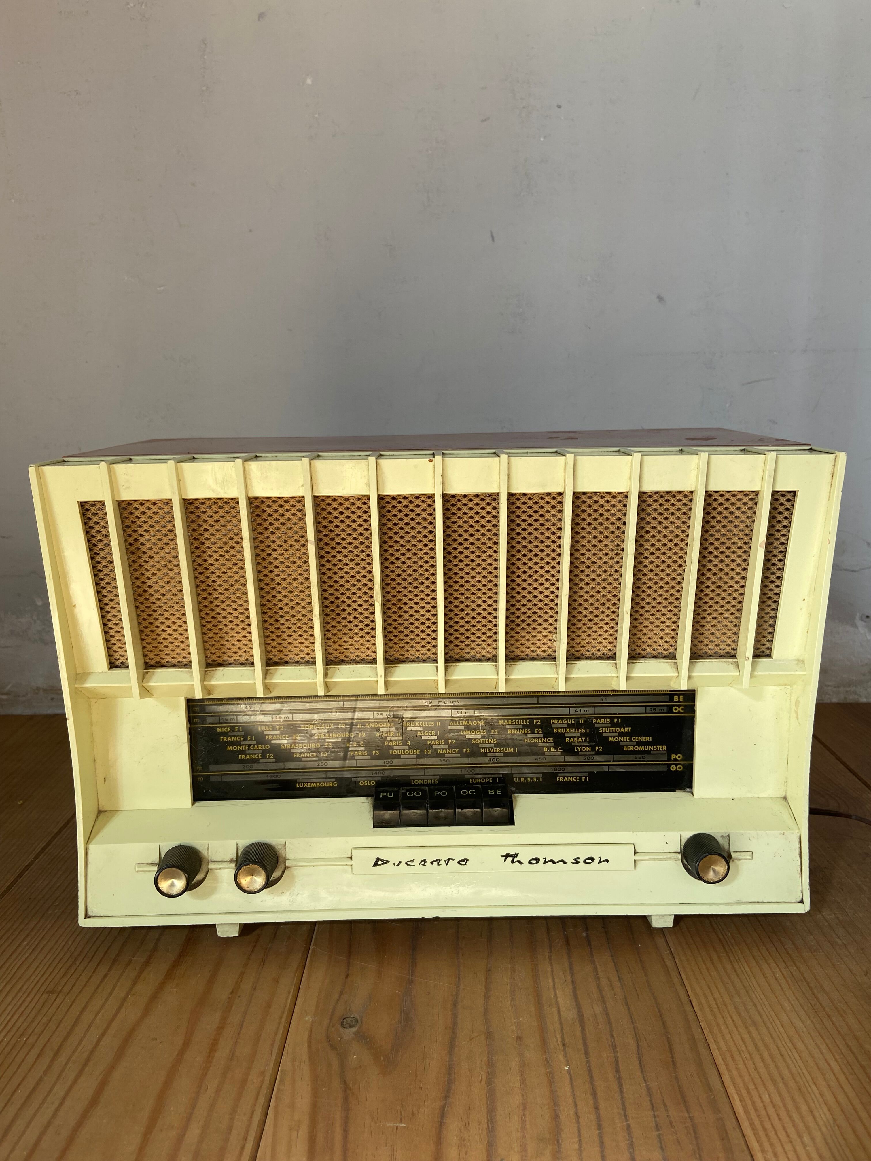 Vintage radio set Ducretet Thomson 50s