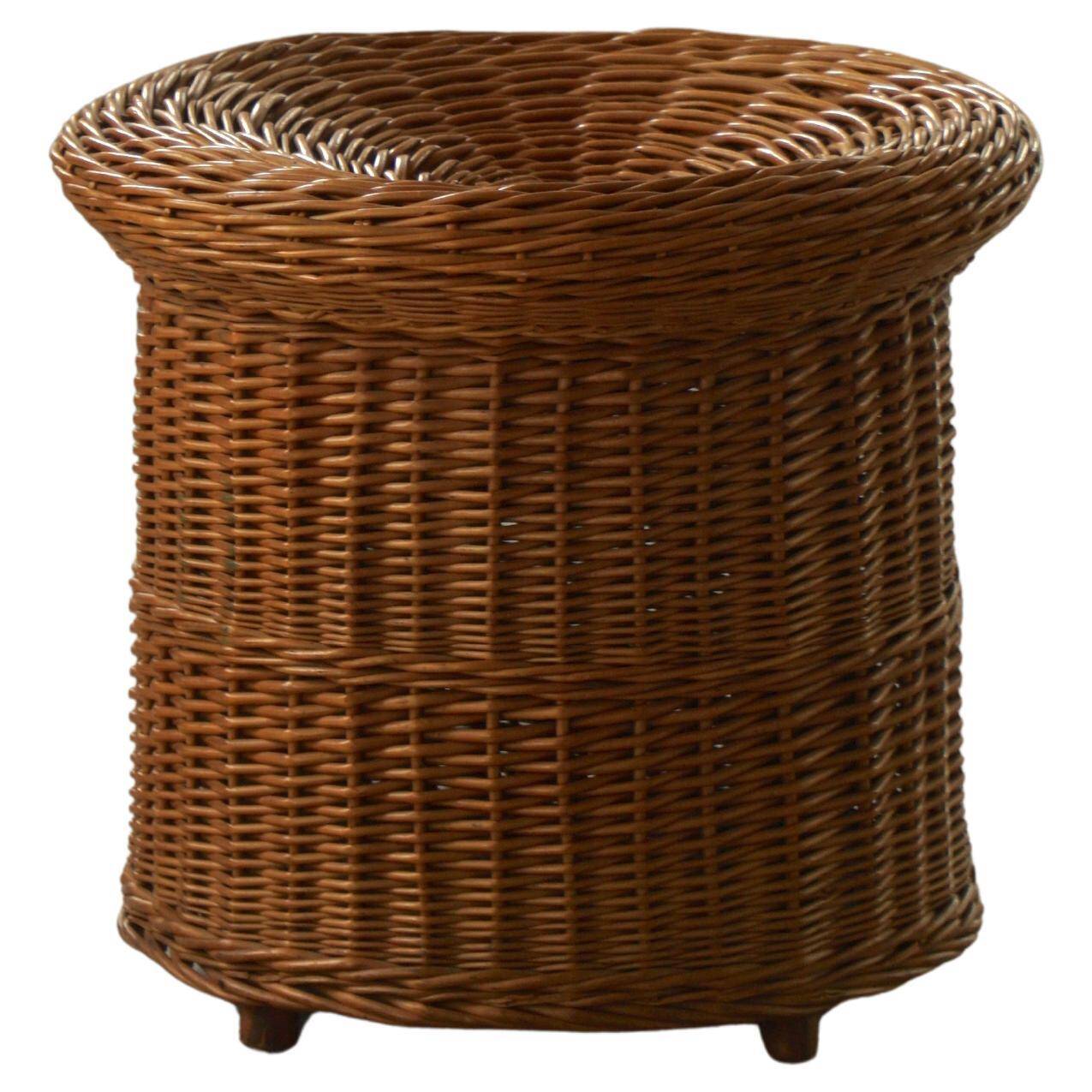 Table d'appoint / tabouret décoratif en rotin de Bohème, French mid 20th