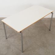 Table laminée, design danois, 2000, fabriquée par Randers Møbelfabrik