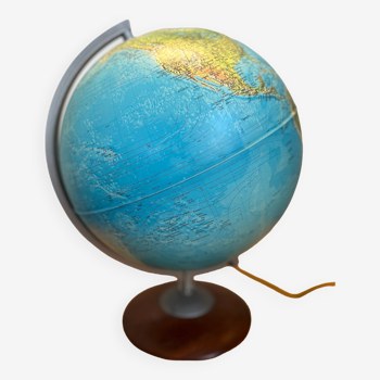 Vintage luminous globe