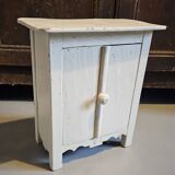 Mini wardrobe