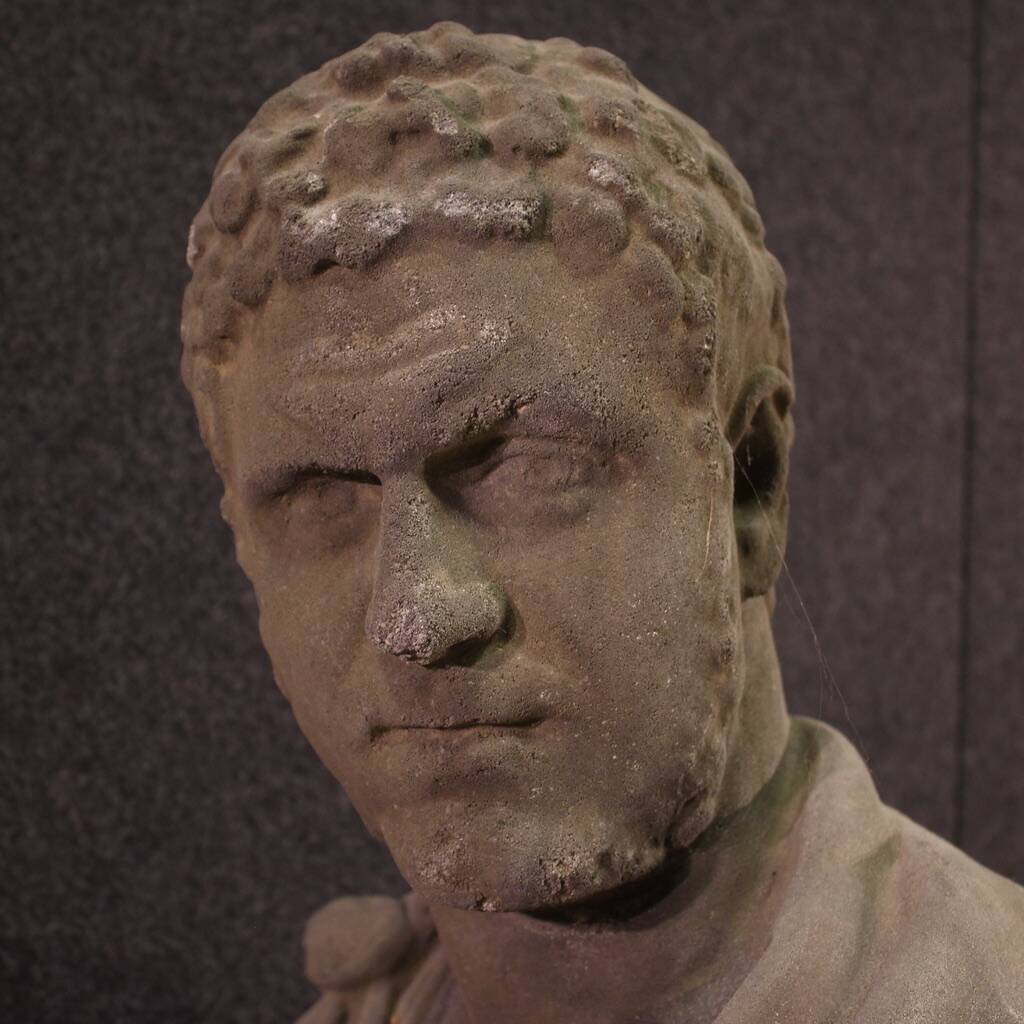Buste en ciment de l'empereur Caracalla