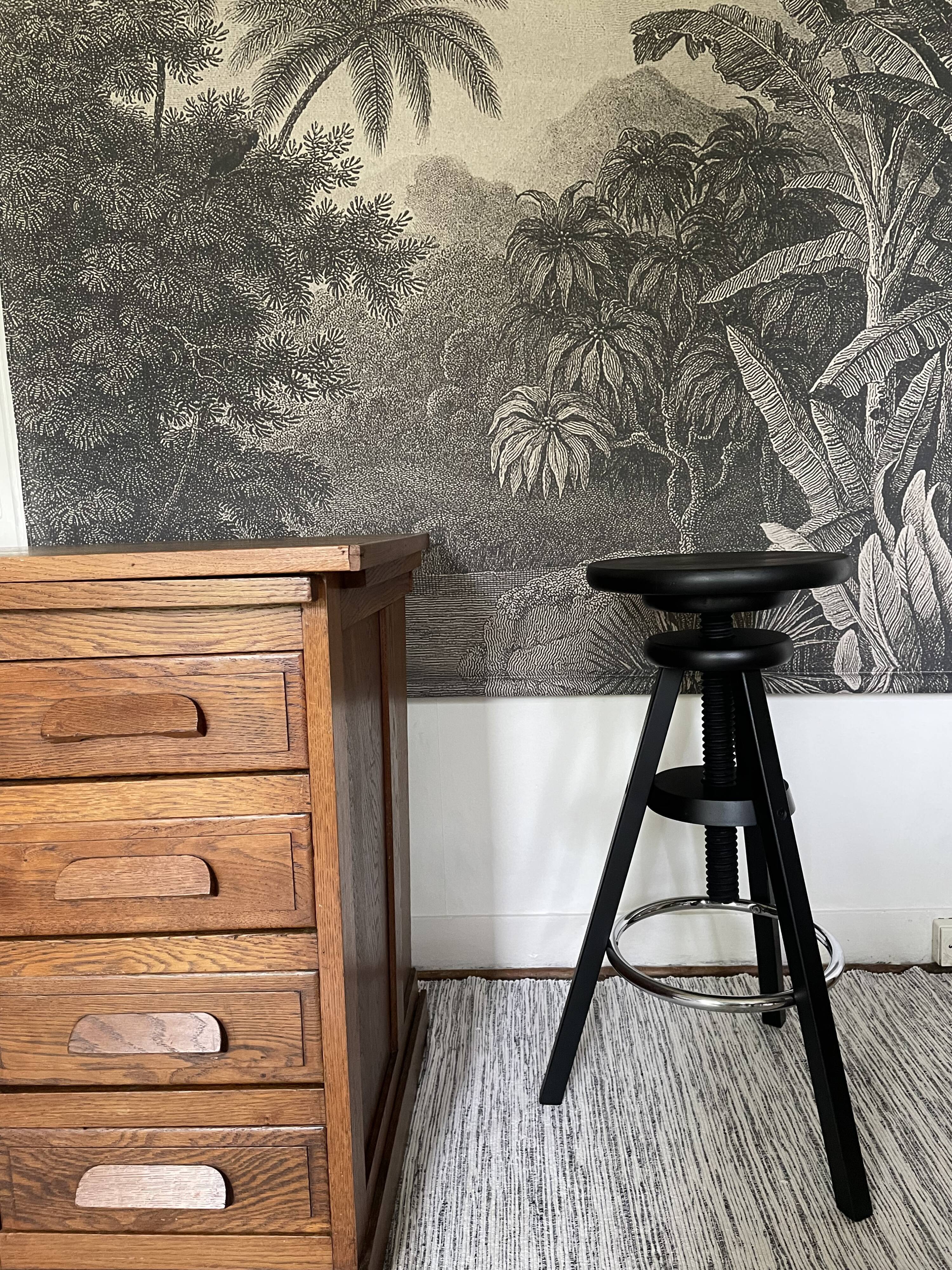 Tabouret à vis