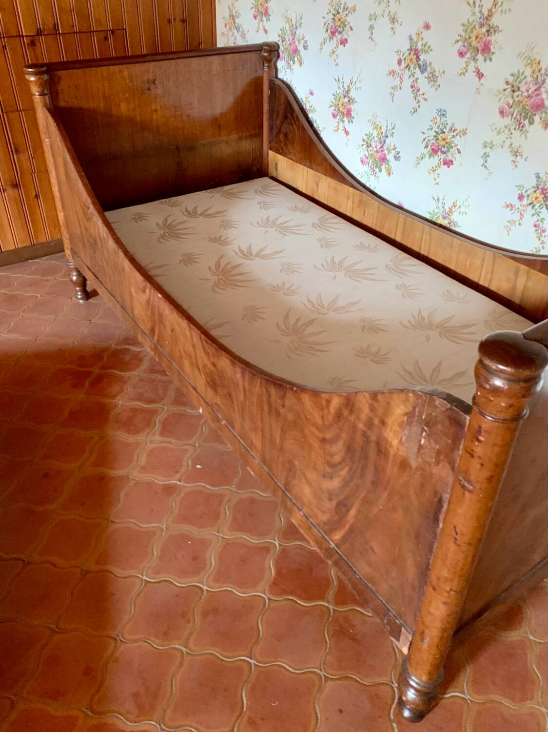 Antique Louis Philippe style sleigh bed in solid mahogany