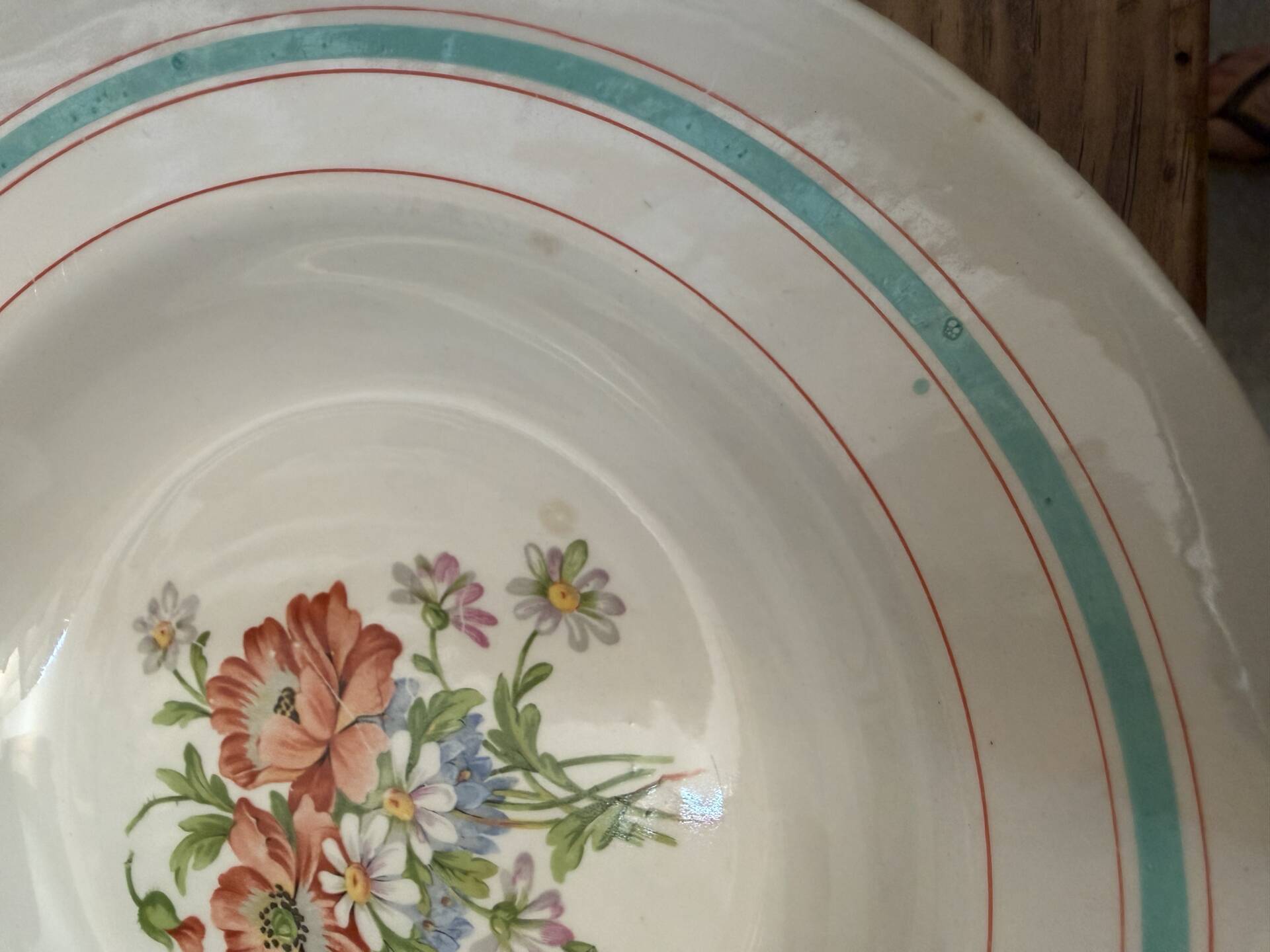 Mismatched deep plates service Saint Clément - Moulin Des Loups