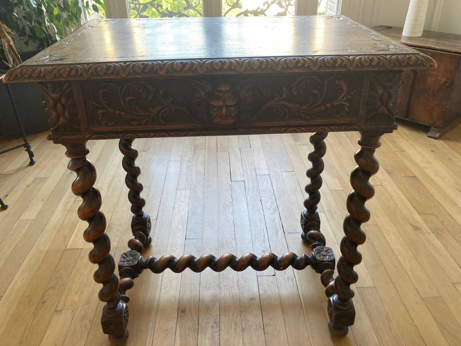 Louis XIII walnut desk – 19th century