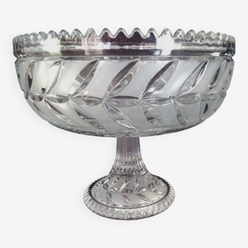 Centerpiece (or fruit bowl) on cut crystal foot