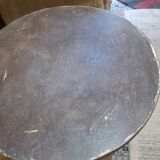 Pedestal table