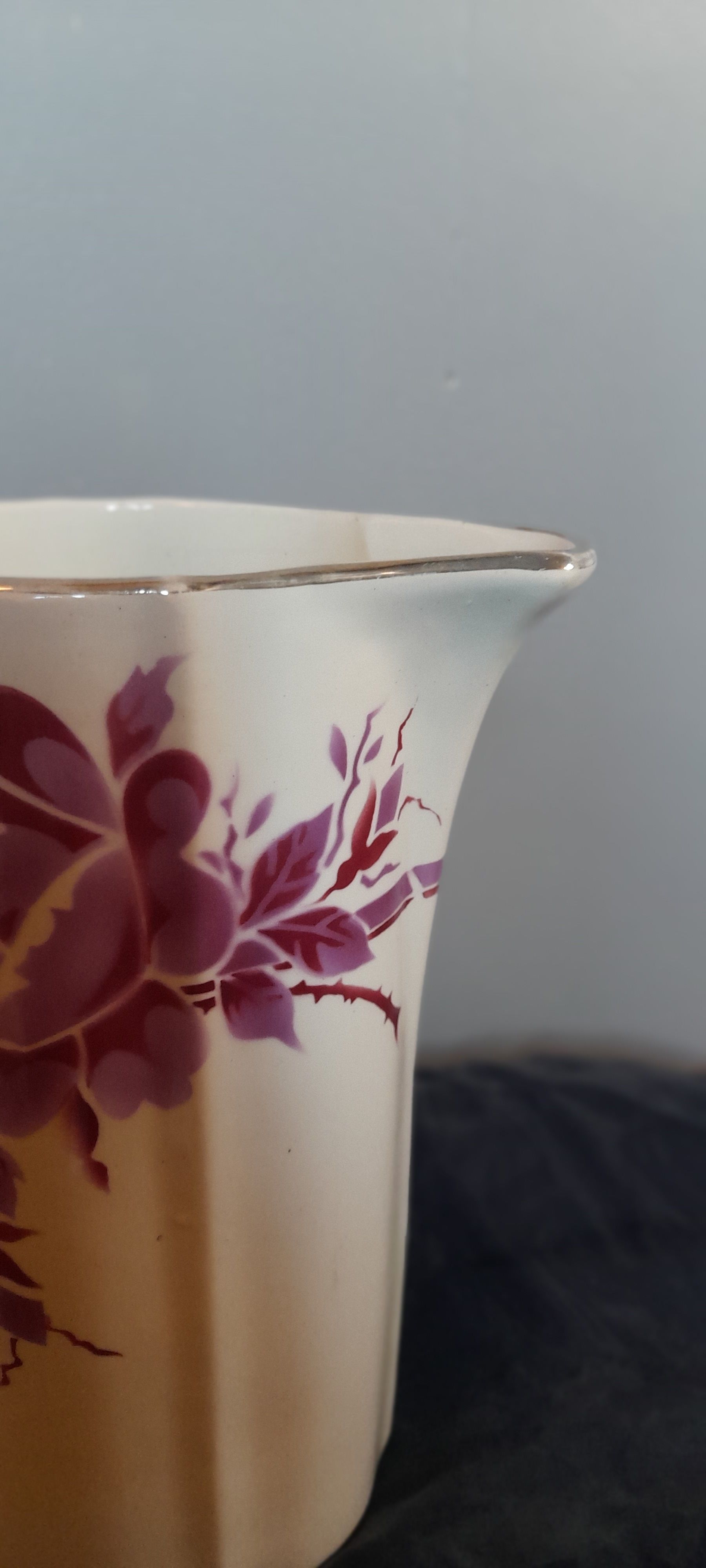 Toilet pitcher / pitcher / vase model Pauline de Moulin des Loups, faience decoration with red rose