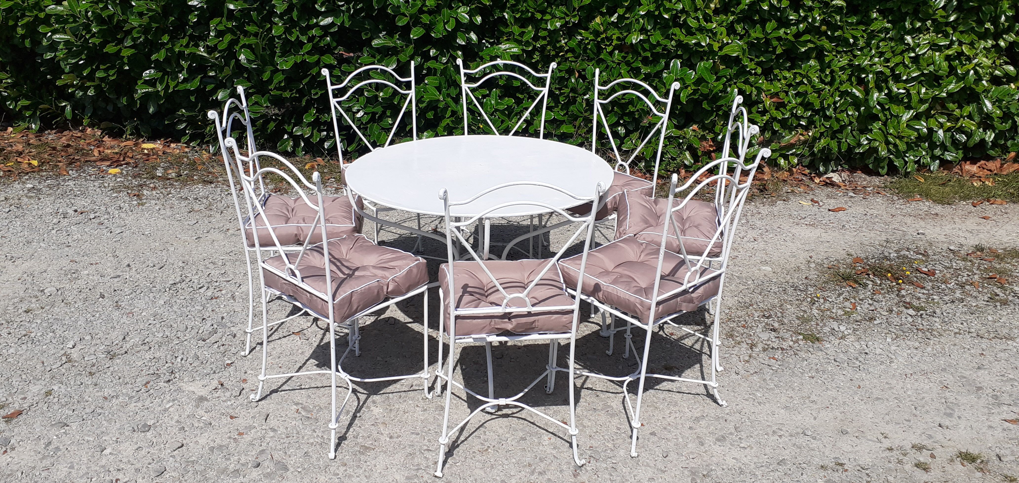 Salon de jardin 1 table 8 chaises en fer forgé blanc ancien | Selency