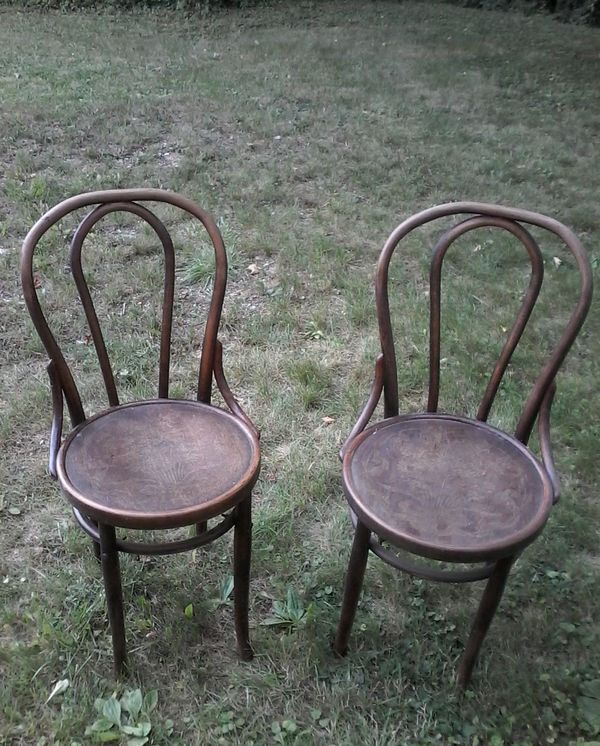 Paire de chaises bistrot courbées Baumann/ Thonet