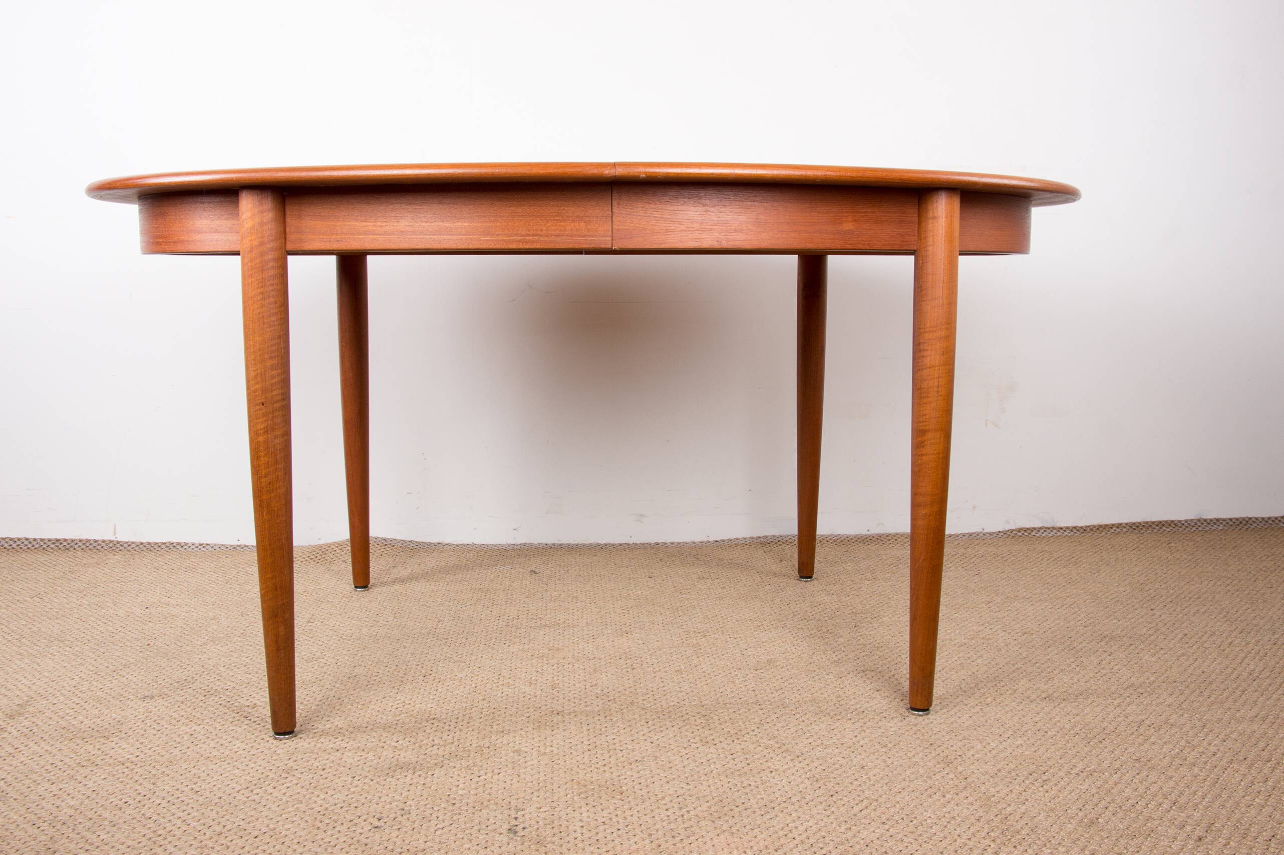 Danish oval teak dining table by Gudme Mobelfabrik 1960.