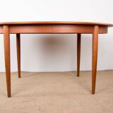 Danish oval teak dining table by Gudme Mobelfabrik 1960.