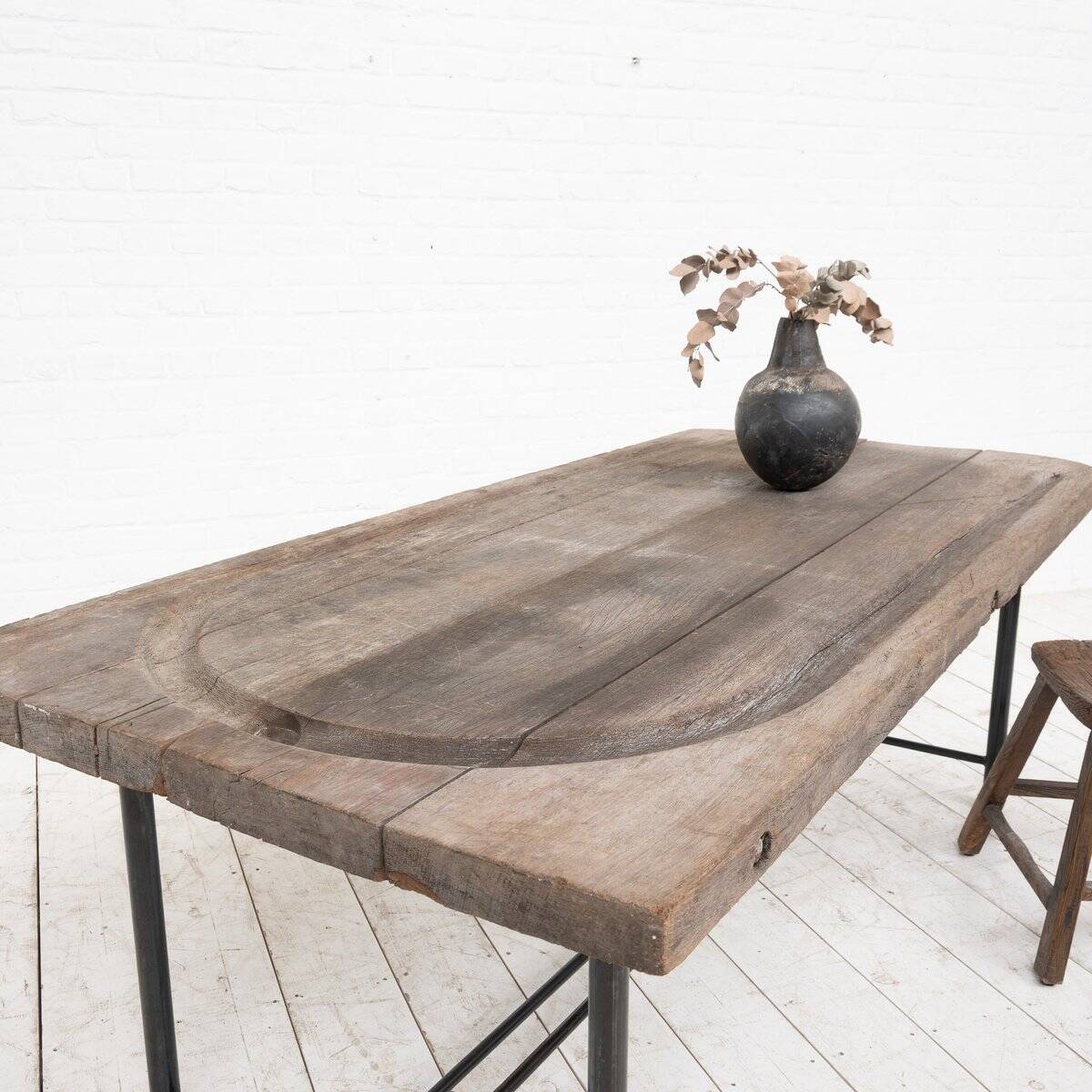 Table à manger primitive, France, début du 20e siècle