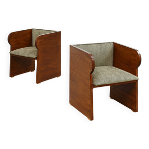 Paire de fauteuils modernes