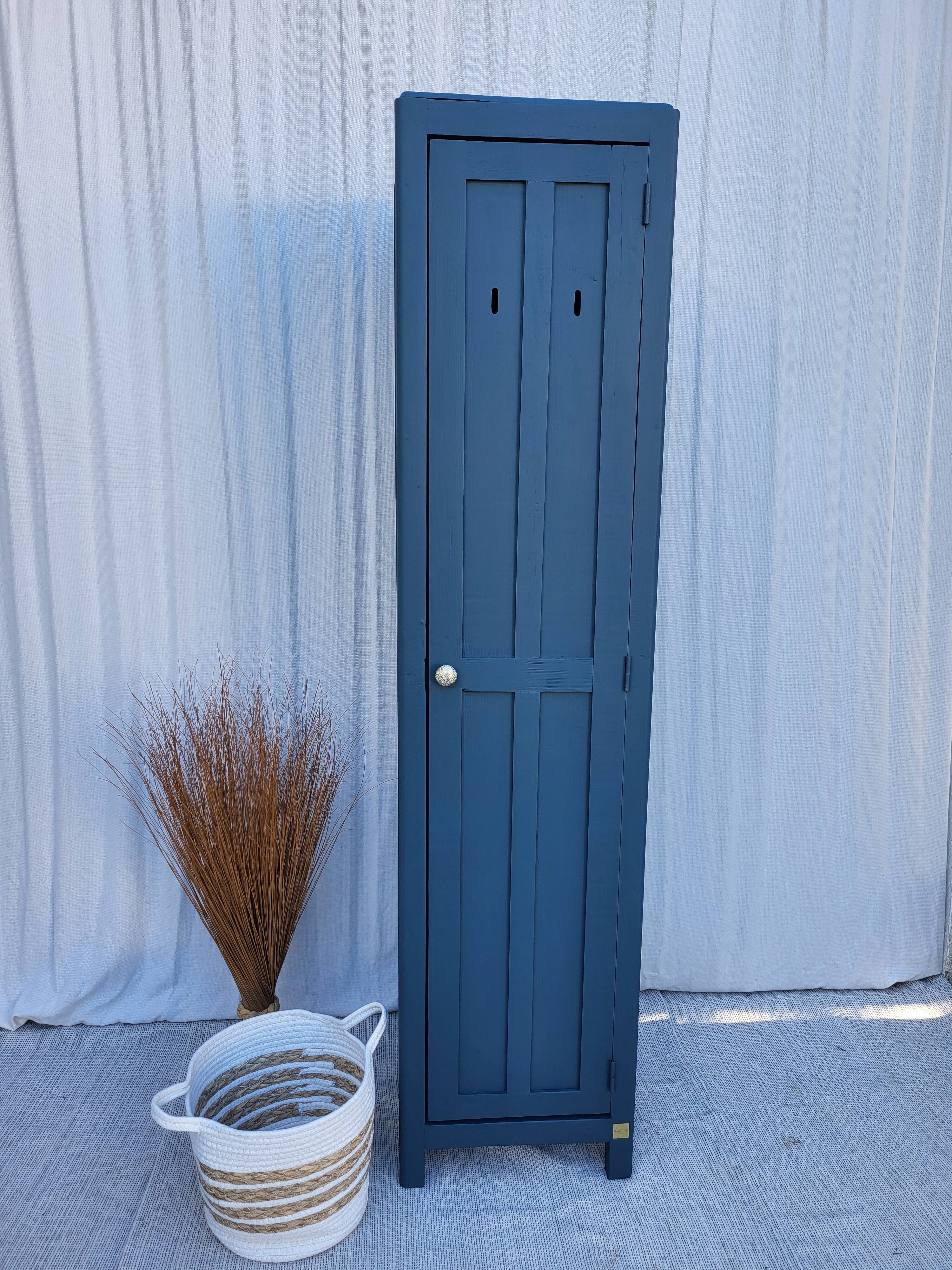 Cloakroom / Wardrobe