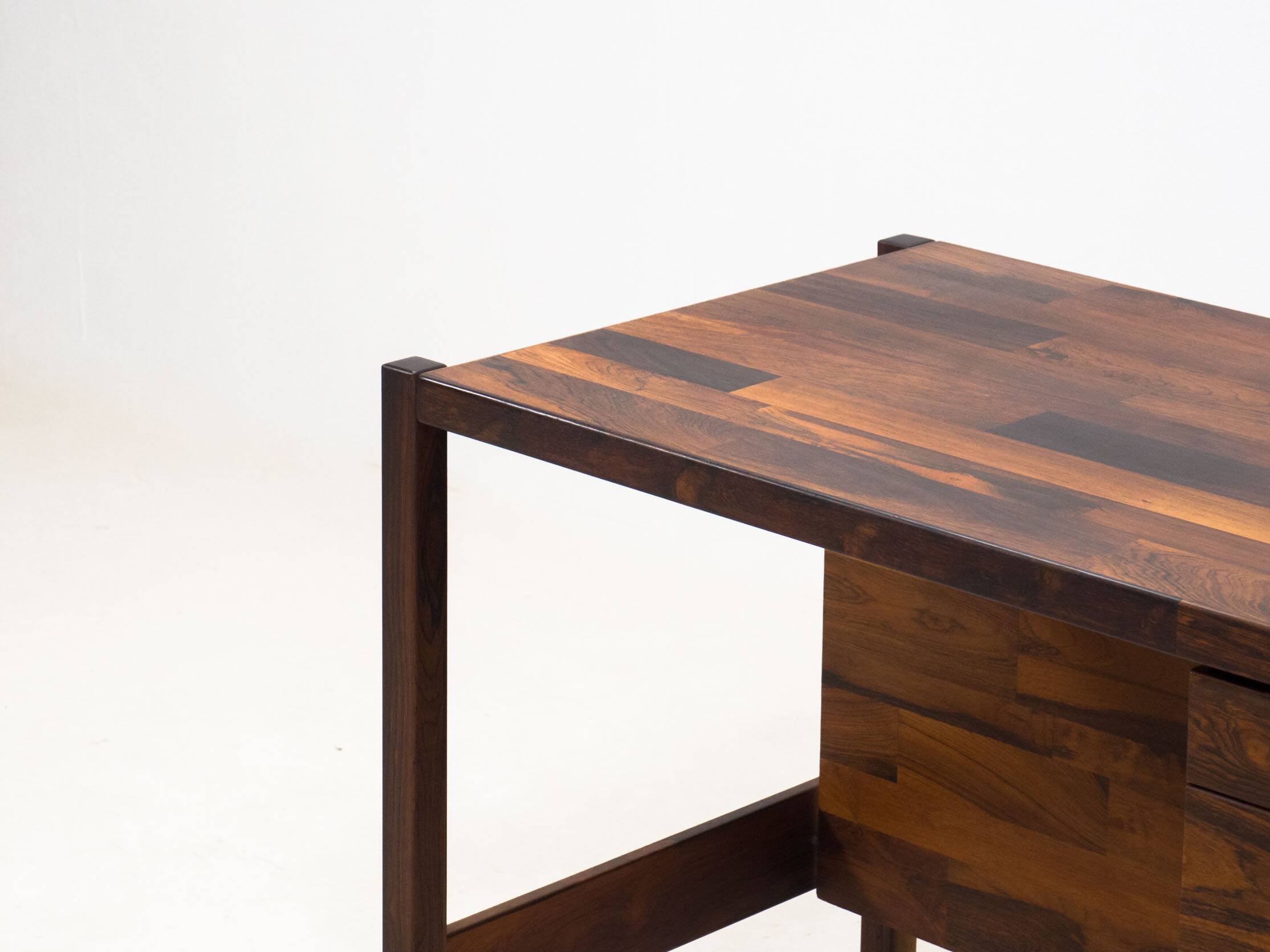 L’Atelier San Paolo rosewood writing desk by Jorge Zalszupin